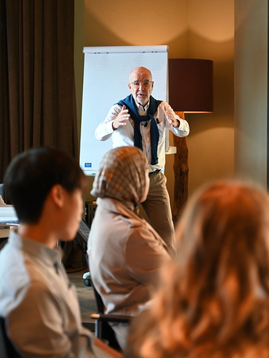 WORLD'S FIRST FAMILY BUSINESS BOOTCAMP